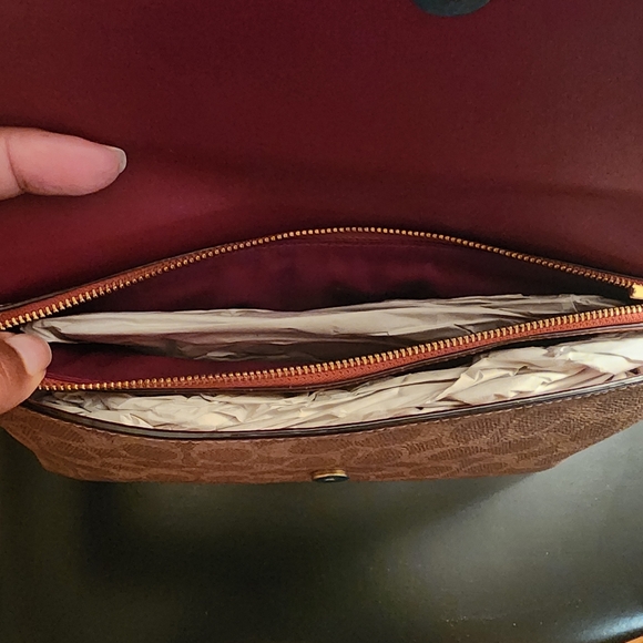 NWT COACH Signature Wristlet - Picture 9 of 12